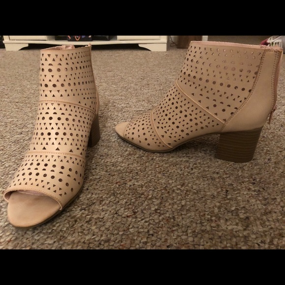 🌸 peek A Boo booties-ankle boots Blush🌸 - Picture 1 of 1